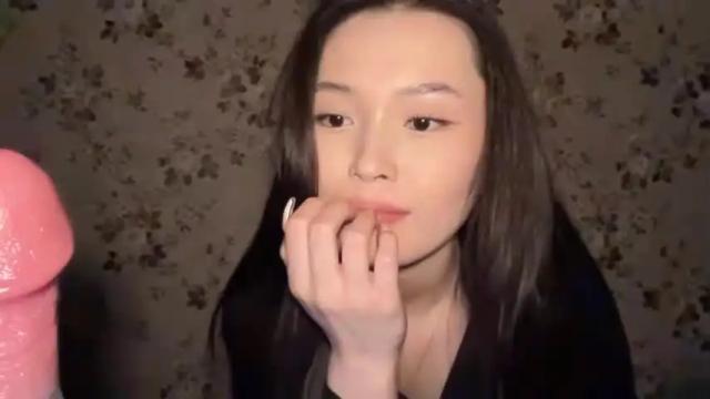 Image 11 of jennie_yung Stream on Chaturbate on 14 months ago