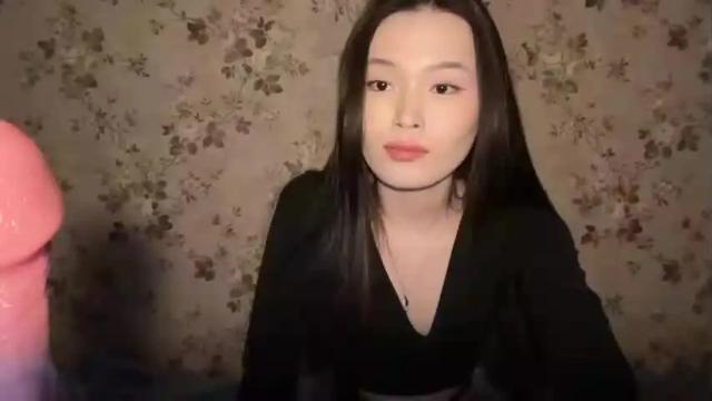 Image 4 of jennie_yung Stream on Chaturbate on 14 months ago