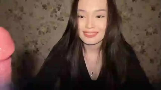 Image 6 of jennie_yung Stream on Chaturbate on 14 months ago