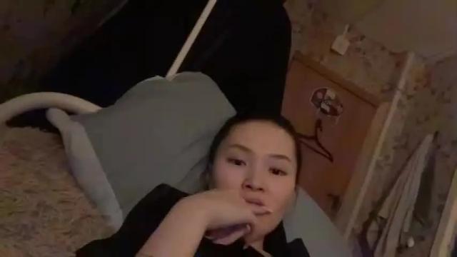 Image 6 of jennie_yung Stream on Chaturbate on 14 months ago