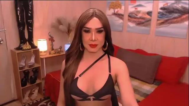 Image 7 of jenniegarcia Stream on Chaturbate on 16 days ago