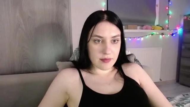 Image 11 of jennifeeeer Stream on Chaturbate on 14 months ago