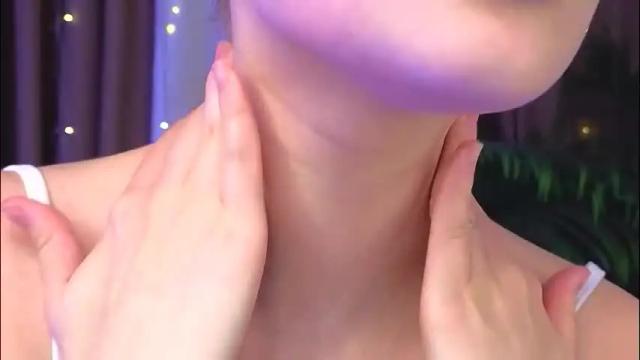 Image 4 of jennifer_shy_ Stream on Chaturbate on 1 month ago