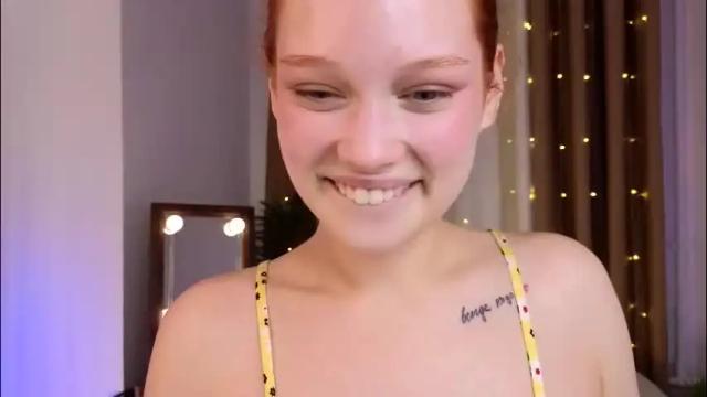 Image 4 of jennifer_shy_ Stream on Chaturbate on 1 month ago