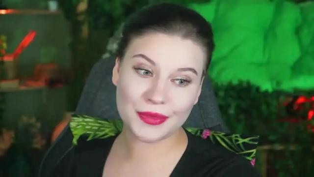 Image 8 of jenniferharve Stream on Chaturbate on 18 months ago
