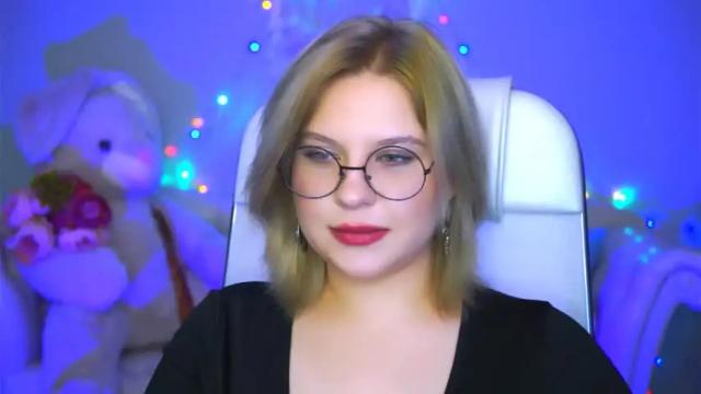 Image 10 of jenniferharve Stream on Chaturbate on 18 months ago