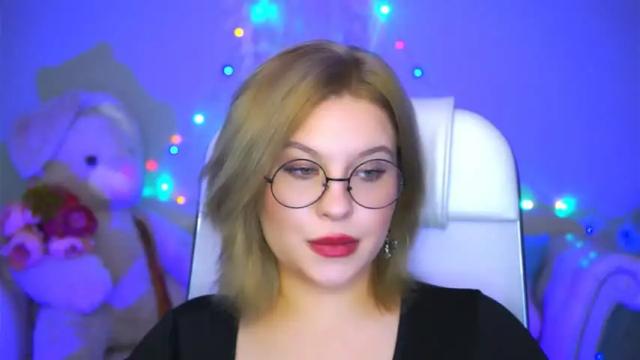 Image 6 of jenniferharve Stream on Chaturbate on 18 months ago