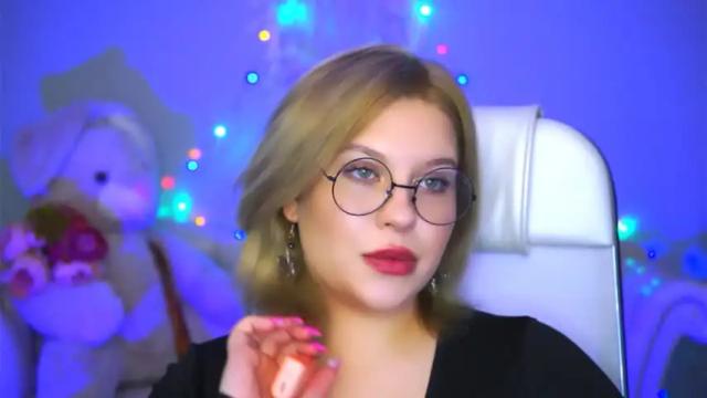 Image 7 of jenniferharve Stream on Chaturbate on 18 months ago