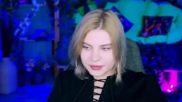 Image 7 of jenniferharve Stream on Chaturbate on 17 months ago