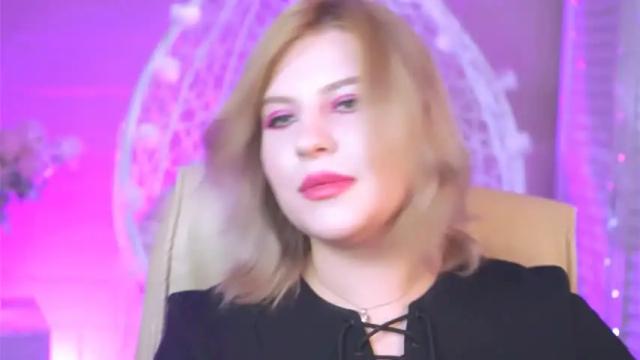 Image 12 of jenniferharve Stream on Chaturbate on 17 months ago
