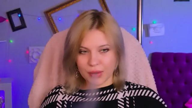 Image 11 of jenniferharve Stream on Chaturbate on 16 months ago