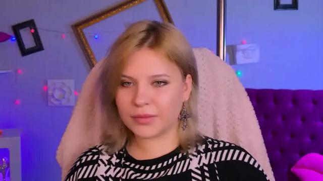 Image 4 of jenniferharve Stream on Chaturbate on 16 months ago