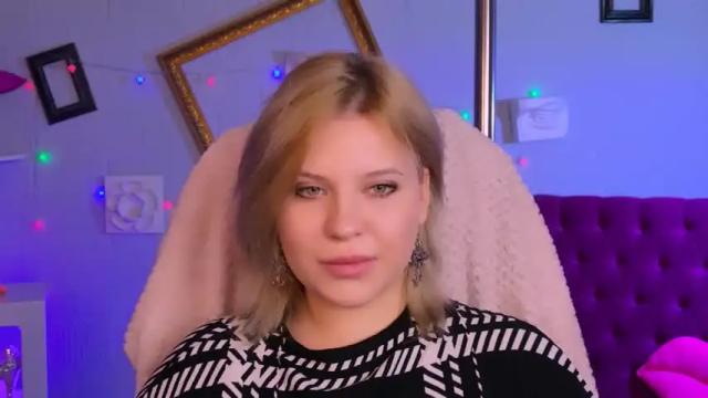 Image 6 of jenniferharve Stream on Chaturbate on 16 months ago