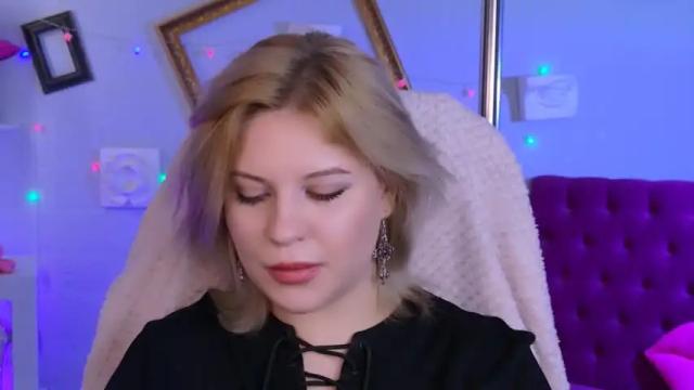 Image 12 of jenniferharve Stream on Chaturbate on 16 months ago