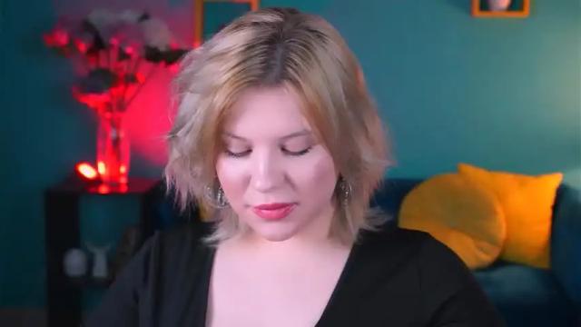 Image 11 of jenniferharve Stream on Chaturbate on 16 months ago