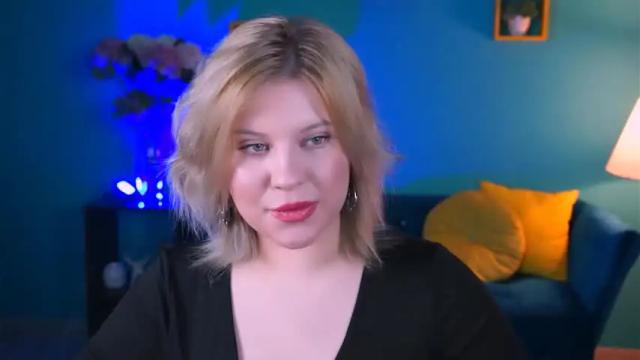 Image 7 of jenniferharve Stream on Chaturbate on 16 months ago