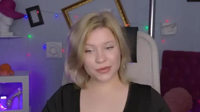 Image 10 of jenniferharve Stream on Chaturbate on 16 months ago