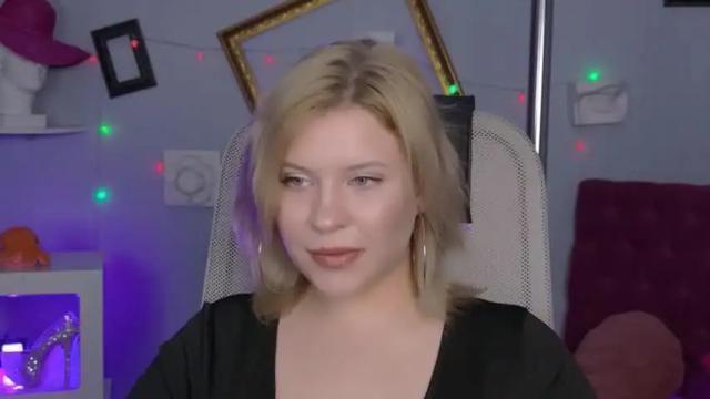 Image 12 of jenniferharve Stream on Chaturbate on 16 months ago