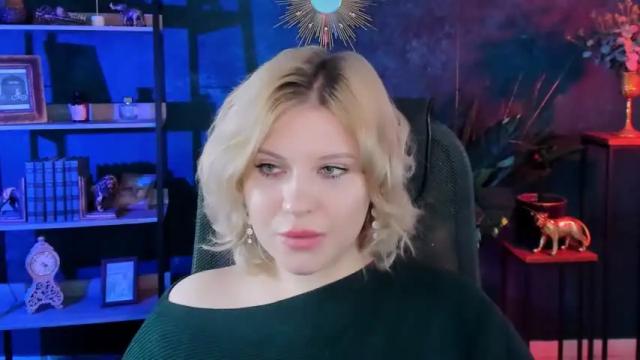 Image 7 of jenniferharve Stream on Chaturbate on 16 months ago