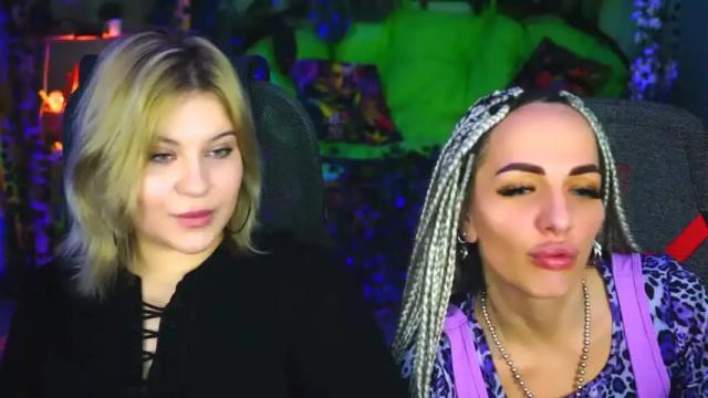 Image 4 of jenniferharve Stream on Chaturbate on 16 months ago