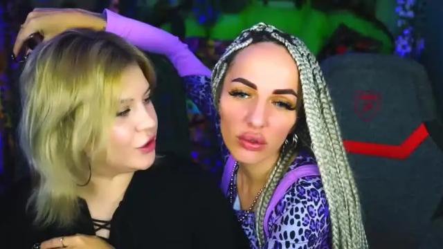 Image 7 of jenniferharve Stream on Chaturbate on 16 months ago