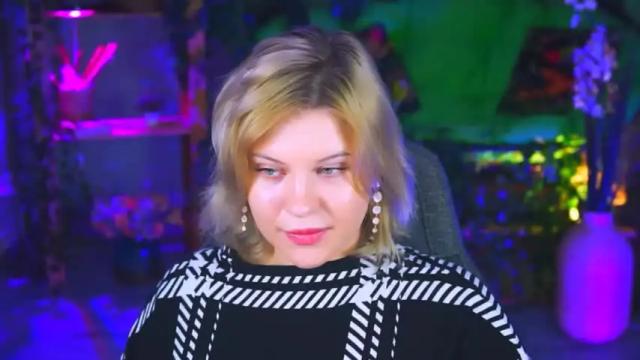 Image 11 of jenniferharve Stream on Chaturbate on 16 months ago