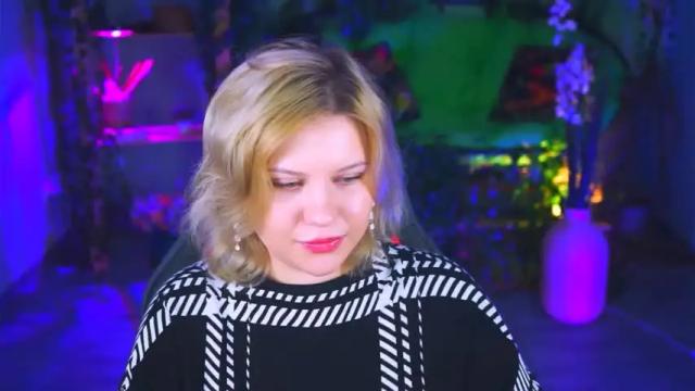 Image 4 of jenniferharve Stream on Chaturbate on 16 months ago