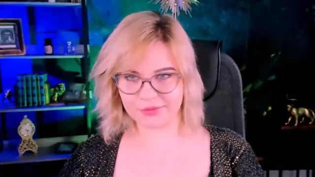 Image 10 of jenniferharve Stream on Chaturbate on 15 months ago