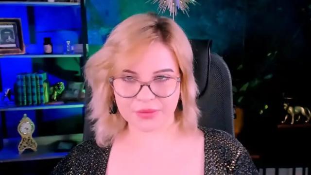 Image 7 of jenniferharve Stream on Chaturbate on 15 months ago