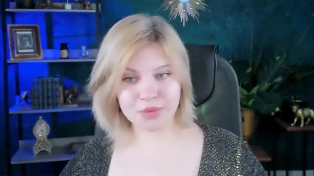 Image 3 of jenniferharve Stream on Chaturbate on 15 months ago