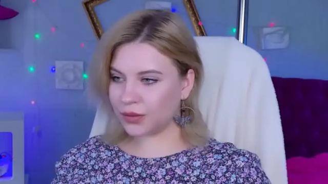 Image 11 of jenniferharve Stream on Chaturbate on 15 months ago