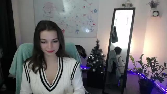 Image 2 of jenniferr__ Stream on Chaturbate on 16 months ago
