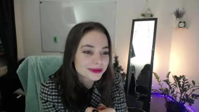 Image 3 of jenniferr__ Stream on Chaturbate on 16 months ago