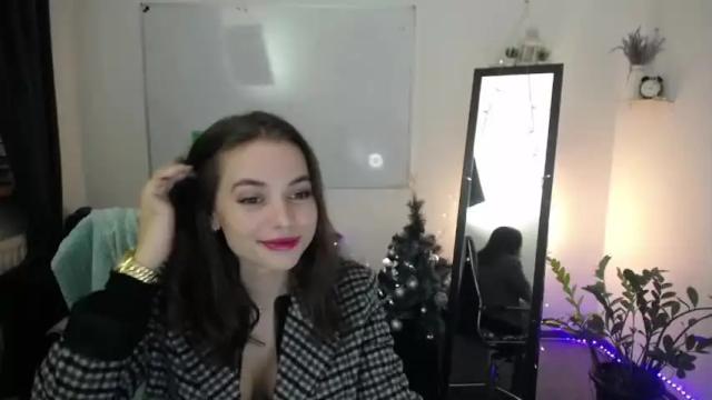 Image 4 of jenniferr__ Stream on Chaturbate on 16 months ago