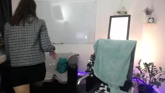 Image 7 of jenniferr__ Stream on Chaturbate on 16 months ago