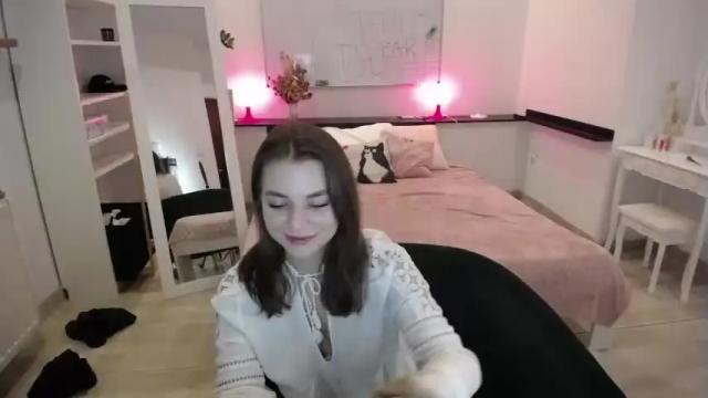 Image 3 of jenniferr__ Stream on Chaturbate on 23 months ago