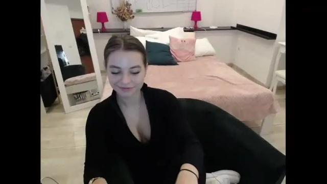 Image 4 of jenniferr__ Stream on Chaturbate on 14 months ago