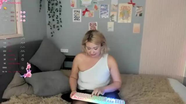 Image 8 of jenniferstonn Stream on Chaturbate on 14 months ago