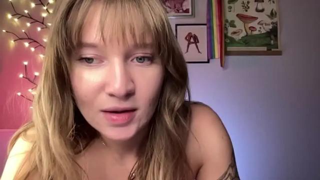 Image 12 of jenniferwhoreance Stream on Chaturbate on 15 months ago