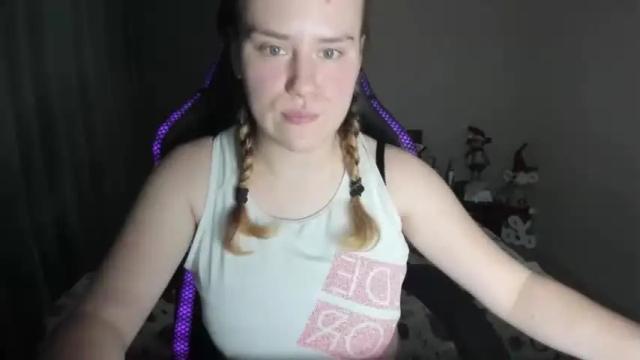 Image 12 of jenniharper Stream on Chaturbate on 16 months ago