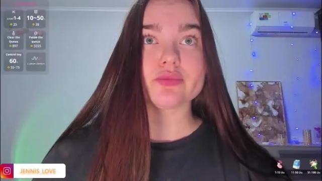 Image 10 of jennisxcharming Stream on Chaturbate on 1 month ago