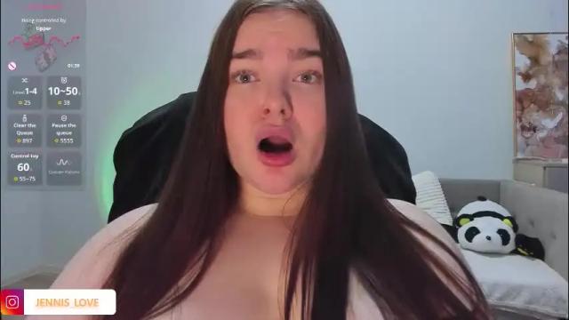 Image 6 of jennisxcharming Stream on Chaturbate on 1 month ago