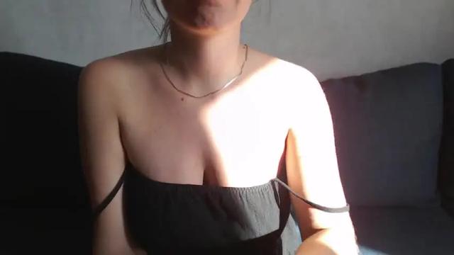 Image 4 of jennnamaaya Stream on Chaturbate on 21 months ago