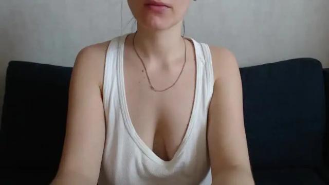 Image 4 of jennnamaaya Stream on Chaturbate on 14 months ago