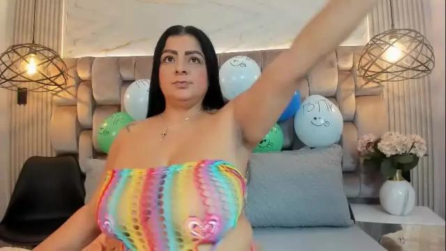 Image 4 of jennsexy_ Stream on Chaturbate on 1 month ago