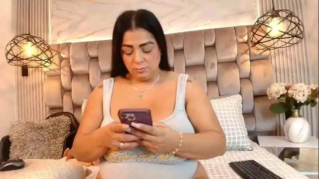 Image 12 of jennsexy_ Stream on Chaturbate on 4 days ago