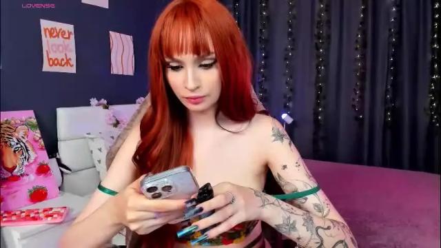 Image 12 of jenny_miller_ Stream on Chaturbate on 2 months ago