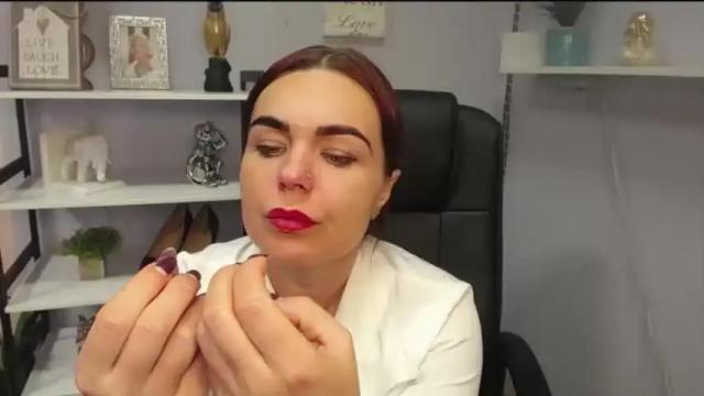 Image 3 of jenny_play1 Stream on Chaturbate on 18 months ago