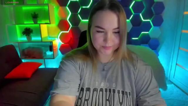 Image 11 of jennyattal Stream on Chaturbate on 16 months ago