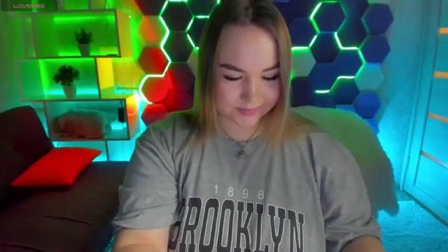 Image 7 of jennyattal Stream on Chaturbate on 16 months ago